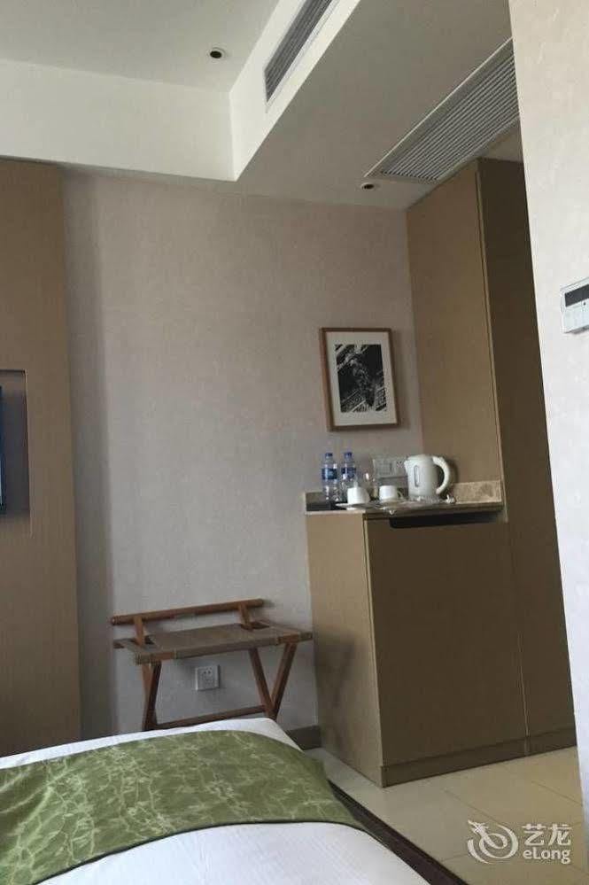 Heyi Hotel Hefei Changjiang Middle Road Exterior foto